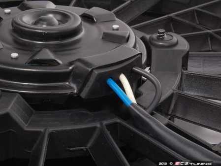 URO Parts 99762412802 URO Parts Auxiliary Cooling Fan Assemblies - View #3