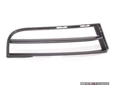 ES#75046 - 51118045922 - Front Bumper Grille - right - The plastic grille that fills the opening where fog lights would be in the front bumper - Genuine BMW - BMW