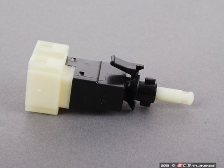 ES#1612912 - 0015456409 - Brake Lamp Switch - Located behind the brake pedal in your Mercedes-Benz - Genuine Mercedes Benz - Mercedes Benz