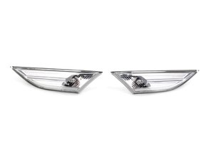 ES#2526566 - 99163115502KT - European Clear Side Marker Set - Give your 991 or 981 some European flair with clear incandescent side markers - Genuine Porsche - Porsche