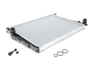 ES#2570204 - 17119071517 - Radiator - Manual - Replace your leaking radiator. - Nissens - BMW