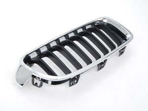 ES#2537348 - 51137260498 - F30 Sport Line Kidney Grille - Right - Chrome surround with high gloss black center - Genuine BMW - BMW