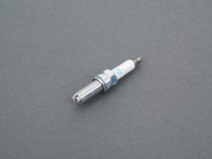 ES#2636873 - 1822A021 - NGK Spark Plug 1422 - ILKR8E6 - NGK - 