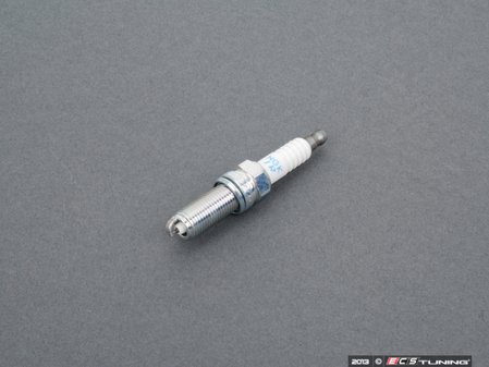 ES#2636873 - 1822A021 - NGK Spark Plug 1422 - ILKR8E6 - NGK - 