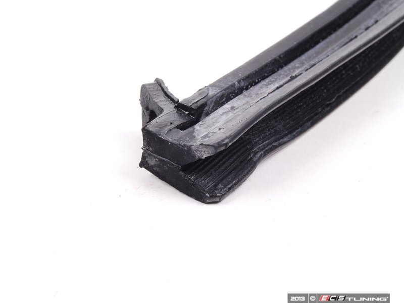 Genuine BMW 51211888157 E30 Door Seal Left (51211888157)