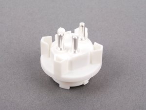 ES#2637104 - 0008269582 - Front Turn Signal Bulb Socket - Priced Each - Fits left or right side - Bosch - Mercedes Benz