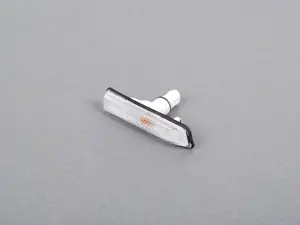 E53 White Fender Side Marker - Left