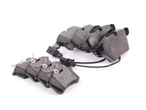 ES#2637058 - 4B0698151JKT2 - Front & Rear Brake Pad Kit - Semi metallic brake pads offering great bite and no noise - Vaico - Audi Volkswagen