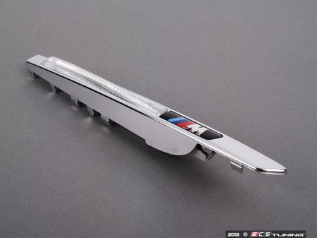 ES#1305282 - 51657207174 - ///M Fender Grille - Right - Black Chrome. The fender insert featuring the ///M logo  - Genuine BMW - BMW
