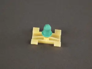 Side Moulding Clip - Priced Each