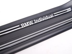 ES#123390 - 51477893998 - E46 "BMW Individual" Rear Door Sill - Right - Right door sill featuring the "BMW Individual" insignia - Genuine BMW - BMW