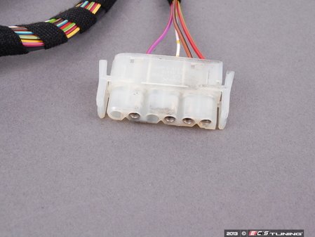ES#163673 - 61128377432 - CONN. LEAD - Genuine BMW - BMW