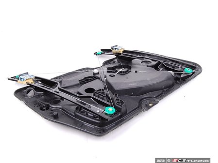 ES#2609277 - 5K0837462D - Front Window Regulator - Right - Does not include motor. - Vaico - Volkswagen
