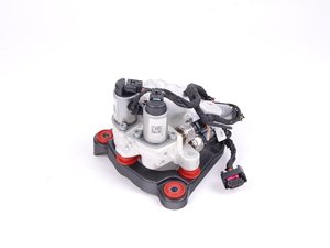 ES#262082 - 37146775258 - Dynamic Drive Valve Block - Controls the fluid for the dynamic drive system  - Genuine BMW - BMW