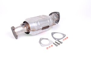 ES#2586344 - 8E0131089DXKT - Catalytic Converter Kit - Includes related hardware and gaskets - Assembled By ECS - Audi