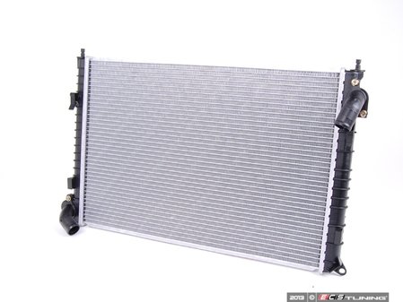 ES#2678522 - 17117570489 - Aluminum Radiator 376749511 - Mounts to the core support - Mahle-Behr - MINI
