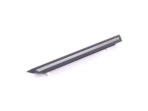 ES#77412 - 51131876130 - Front Fender Molding - Right - Replace your faded or missing molding - Genuine BMW - BMW