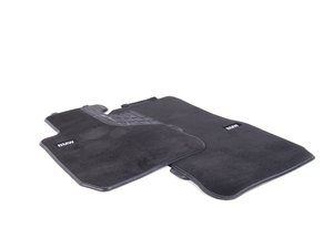 ES#2537479 - 51472293352 - Base Line Front Carpeted Floor Mat Set - Schwarz/Black with textile lines - Genuine BMW - BMW