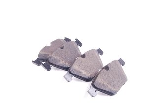 ES#2100688 - 34116794920 - Front Brake Pad Set - Genuine brake pads direct from BMW - Genuine BMW - BMW