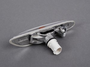 ES#2602574 - 63137165742 - White Fender Side Marker - Right - Replace your damaged or burned out side markers - FER - 