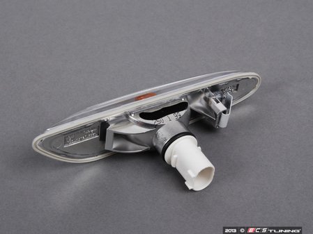ES#2602574 - 63137165742 - White Fender Side Marker - Right - Replace your damaged or burned out side markers - FER - 