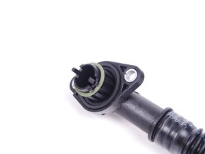 ES#4726334 - 11157646086 - Crankcase Ventilation Connecting Pipe - Cylinders 1-4 - Connects the crankcase vent pipe to the valve cover. - Vaico - BMW