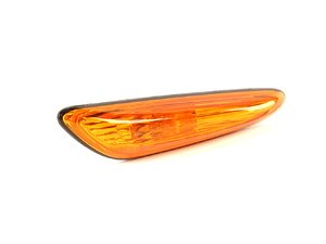 ES#173601 - 63137165914 - Amber Fender Side Marker - Right - Replacement for your weather faded fender side markers - Genuine BMW - BMW