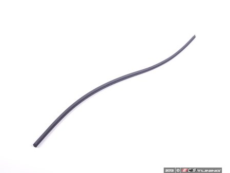 ES#2708327 - 61618217711 - Wiper Blade Insert - Priced Each - (NO LONGER AVAILABLE) - 639mm, placed on the wiper blade - Valeo - 