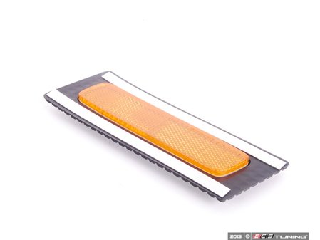 ES#440977 - 8E0945071B - Front Side Marker - Left - Located on the front bumper cover - Genuine Volkswagen Audi - Audi