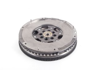 ES#4438 - 06C105266B - Dual Mass Flywheel - Quality replacement part - LUK - Audi