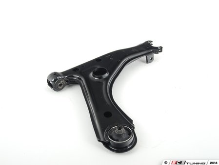 ES#2712760 - 1H0407152A - Front Control Arm - Right - Complete with bushings - Vaico - Volkswagen