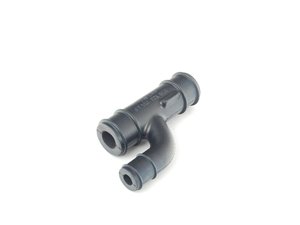 ES#277662 - 058133784AF - Angled Breather Hose - Connects the check valve and the suction jet pipe - Genuine Volkswagen Audi - Audi