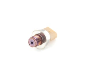 ES#2536098 - 03L906054A - Pressure Sensor - Pressure sensor found opposite of fuel pressure regulating valve on the fuel rail. M18x1.5 - Genuine Volkswagen Audi - Audi Volkswagen