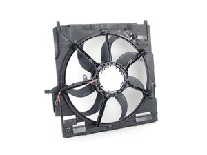 ES#2719066 - 17428618240 - Electric Fan Assembly - With Housing - 600w complete assembly - Genuine BMW - BMW