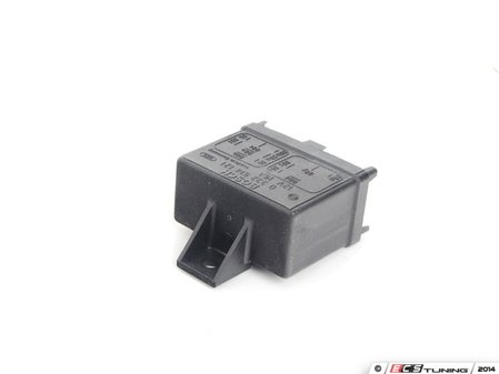 ES#34480 - 13631272131 - Fuel system Relay - Protects fuel system from electrical failures - Genuine BMW - BMW