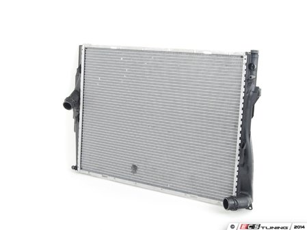 ES#2570178 - 17117559273 - Radiator  - For vehicles with manual transmission - Mahle-Behr - BMW