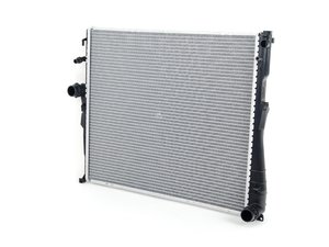 ES#2570200 - 17113415693 - Radiator  - For vehicles with automatic transmission - Nissens - BMW