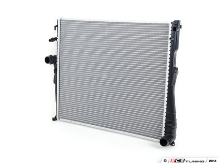 ES#2570200 - 17113415693 - Radiator  - For vehicles with automatic transmission - Nissens - BMW