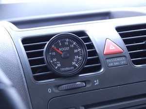 ES#1876792 - 1K0898098 - Angled Vent Pod Gauge Kit - An innovative way to monitor your boost, while keeping your eyes on the road - Assembled By ECS - Volkswagen