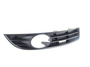 ES#2562567 - 955527-4 - Front Bumper Grille - Right - Located in the lower bumper - Bremmen Parts - Volkswagen