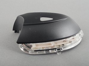 ES#2539741 - 3C8949102E - Mirror Turn Signal Indicator - Right - Mirror-mounted turn signal assembly - Genuine Volkswagen Audi - Volkswagen