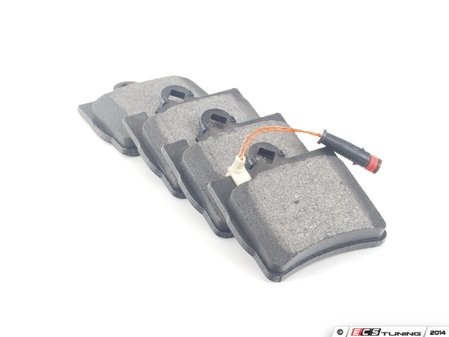 ES#2631494 - 0044209420 - Rear Brake Pad Set - Does not include brake pad wear sensors - Bosch - Mercedes Benz