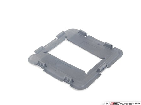 ES#121904 - 51473419335 - E83 Belly Pan Cover Plate - Replacement for your damaged or missing belly pan cover plate. - Genuine BMW - BMW