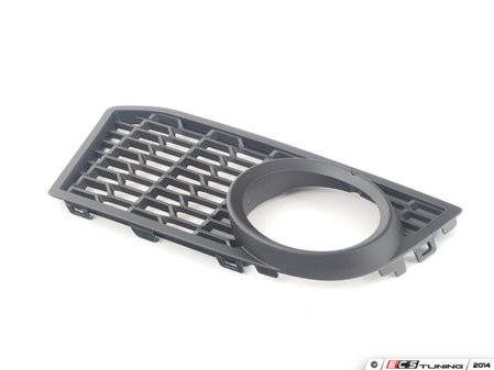 ES#2080035 - 51117906198 - Bumper Grille - Right - Replacement grille for the left portion of your lower bumper trim - Genuine BMW - BMW