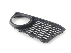 ES#2080034 - 51117906197 - Bumper Grille - Left - Replacement grille for the left portion of your lower bumper trim - Genuine BMW - BMW