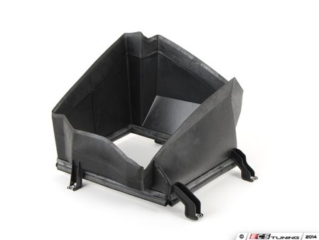 ES#1877077 - 51717205946 - Air Duct Engine-Oil Cooler - Front Right, M - Genuine BMW - BMW