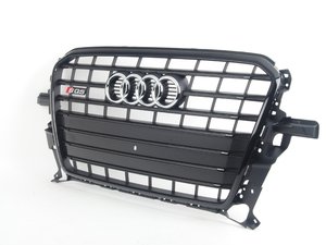 ES#2680667 - 8R0853651AJCKA - SQ5 Grille Assembly - Black - Includes the chrome Audi rings and SQ5 badge - Genuine Volkswagen Audi - Audi