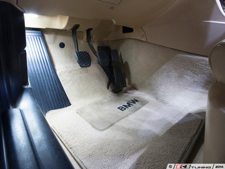ES#2748852 - 006334ZIZ01KT4 - LED Footwell Kit - Transform the lighting in your foot well with new LED bulbs from Ziza - ZiZa - BMW