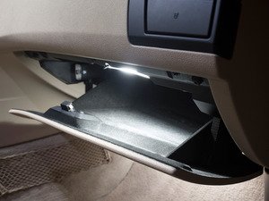 ES#2748853 - 006334ZIZ01KT5 - LED Glove Box Lighting Kit - Transform the lighting in your glove box with new LED bulbs from Ziza - ZiZa - BMW