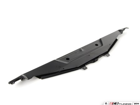 ES#2101180 - 51647200689 - F10 Upper core support center - Center piece of the core support reinforcement - Genuine BMW - BMW